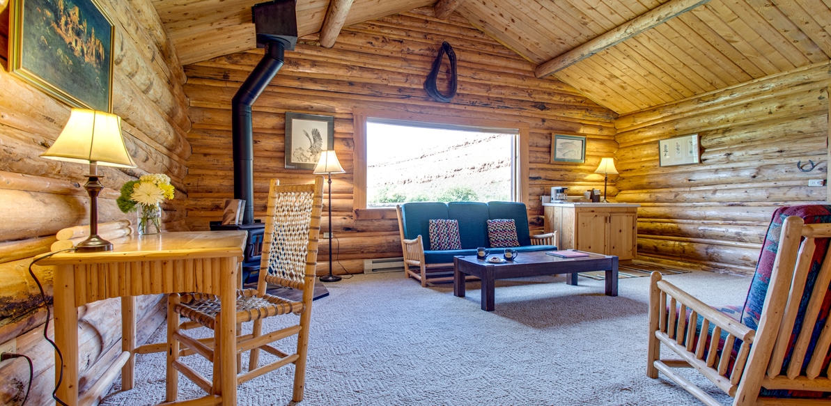 Kiowa cabin livingroom